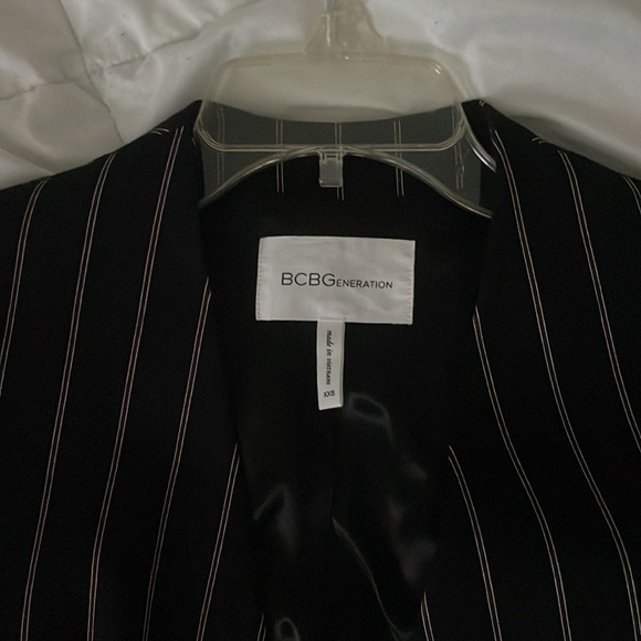 BCBG Two Piece Stripe Suit - Picture 4 of 10